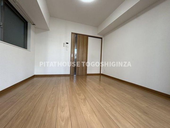 東京都品川区西品川2(マンション)の賃貸物件の居間