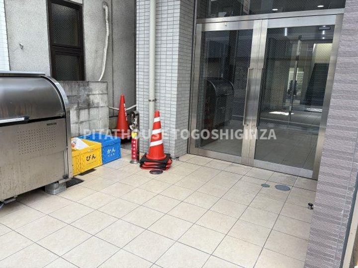 東京都品川区西品川2(マンション)の賃貸物件の地図