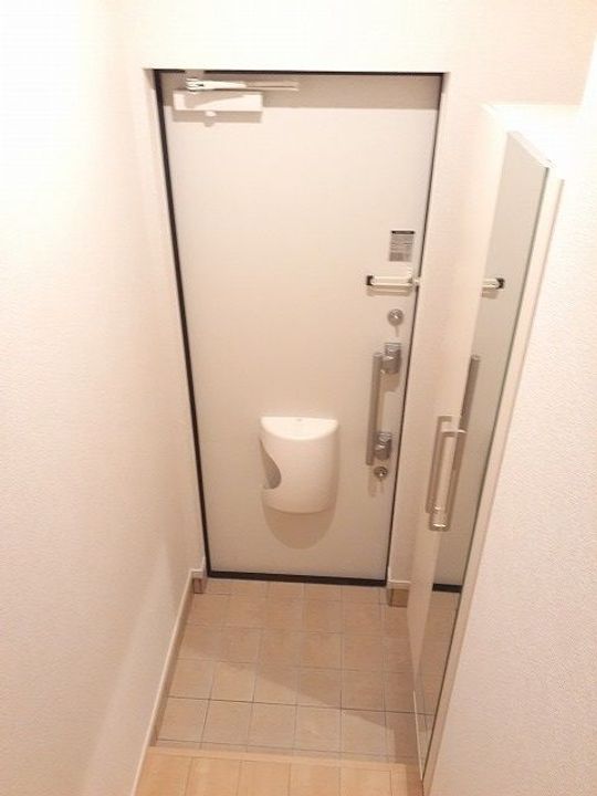 エアリーヒルVIIの玄関