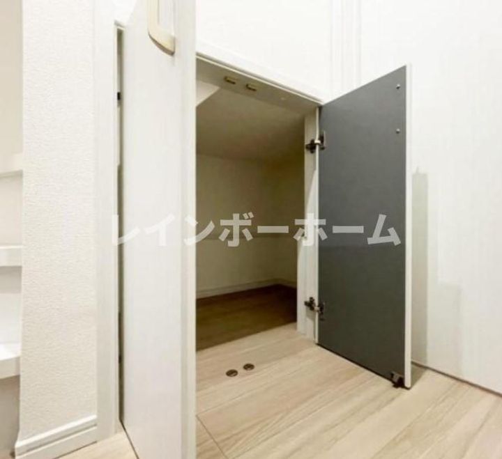 メゾン プリバーダの内装