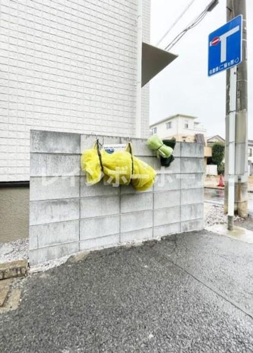 メゾン プリバーダの地図