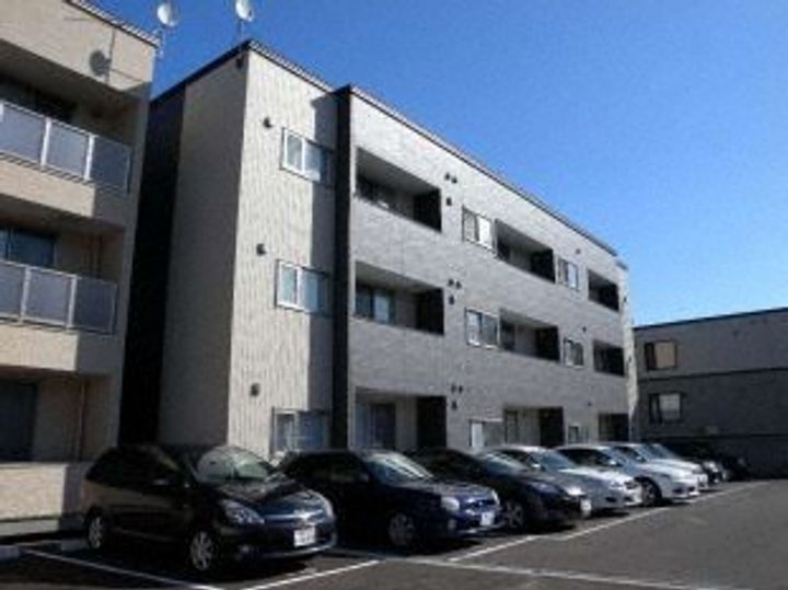 北海道札幌市北区北三十二条西10(マンション)の賃貸物件の外観