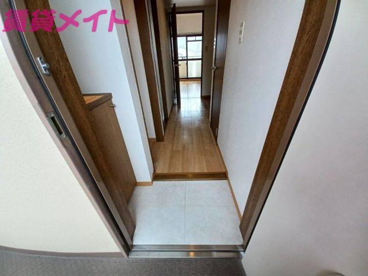 SHINONOMEハイツの玄関