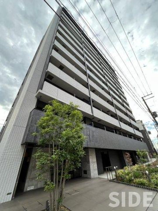 スワンズシティ大阪城ノースの外観