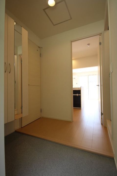 イヴェールの玄関