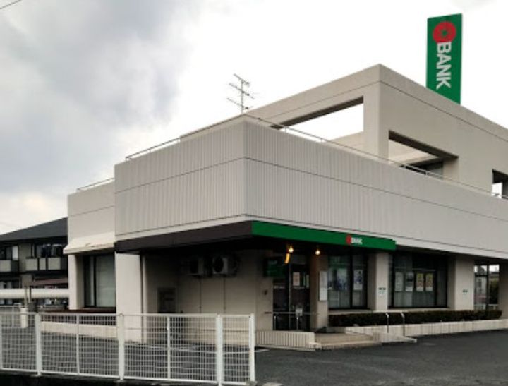 イヴェールの周辺