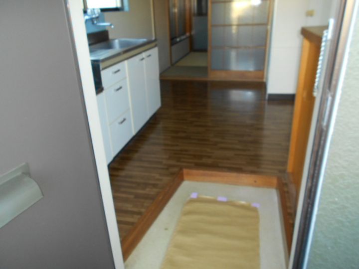 遠藤ハイツの玄関