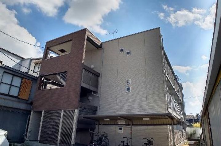 クレイノ善進本町の外観