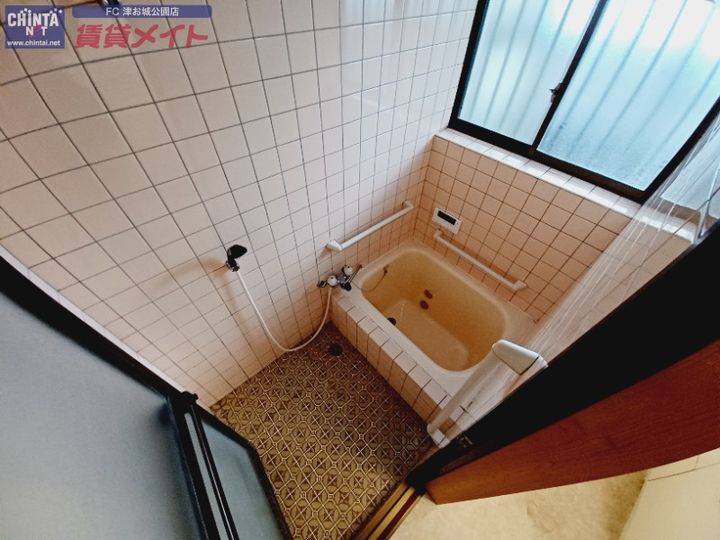 三重県津市一身田平野(一戸建)の賃貸物件の風呂