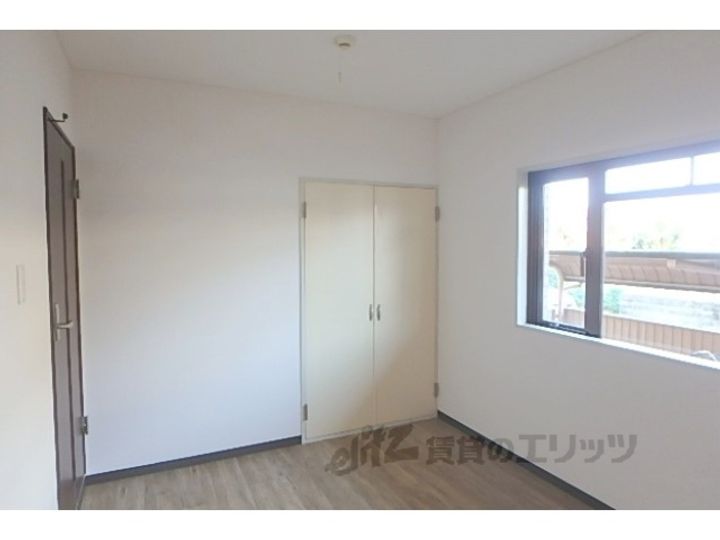 ワイズマンション栗東の居間