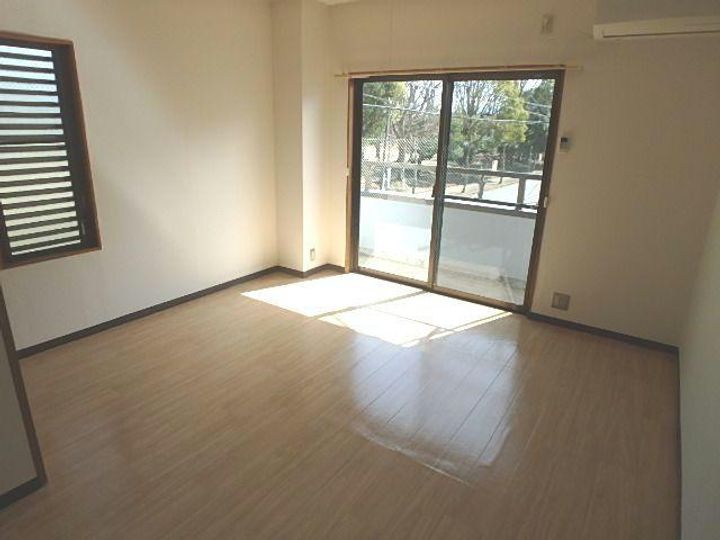 サイセリアコーポの居間