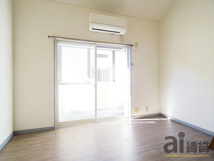 東京都東大和市南街2(アパート)の賃貸物件の居間