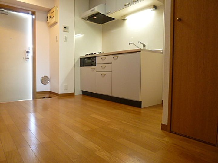 東京都府中市西府町2(マンション)の賃貸物件の居間