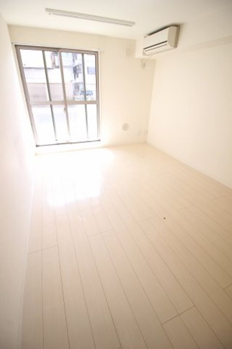 ケーズストラディーナの内装