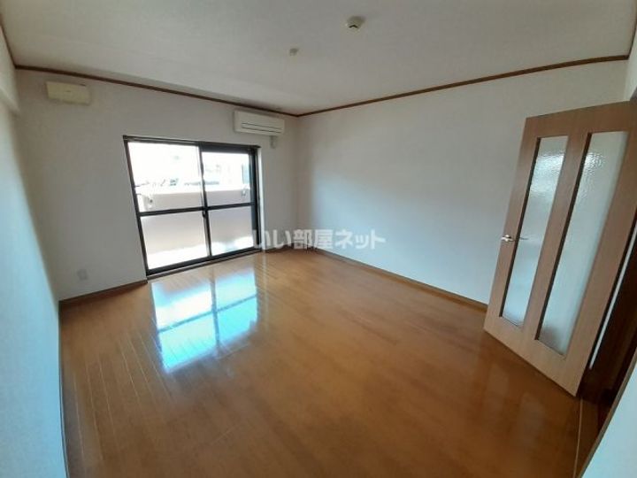 三重県伊賀市上野田端町(マンション)の賃貸物件の内装