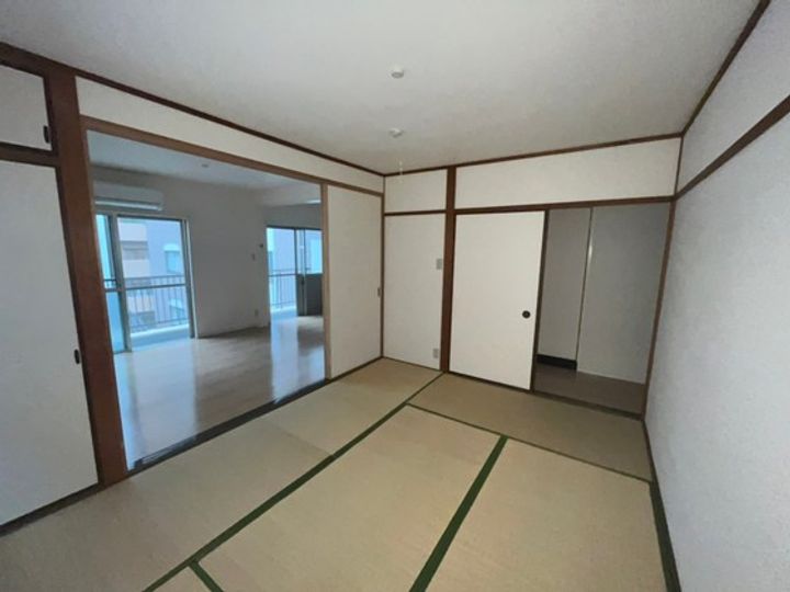 前田ビルの内装