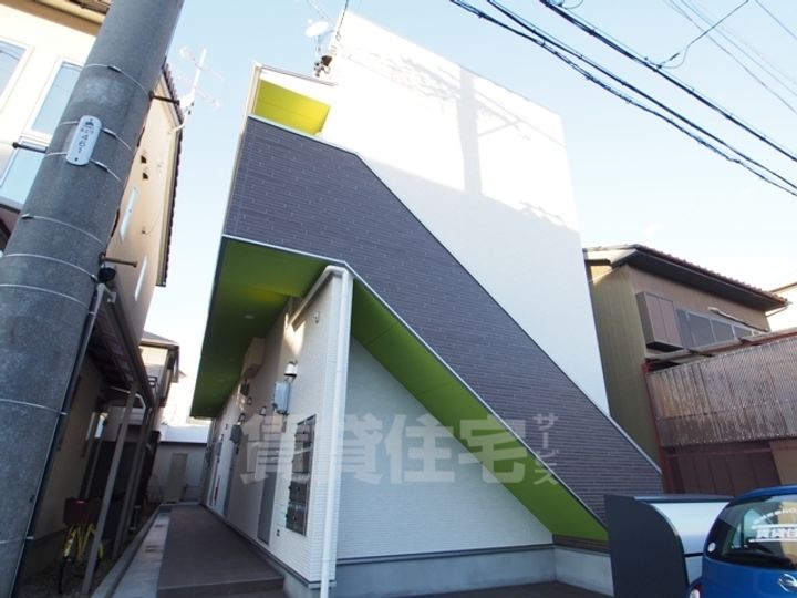 PinofioreErba(ピノフィオーレエルバ)の外観