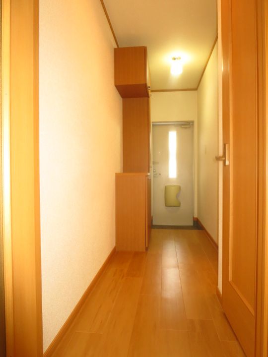 山口県防府市国衙4(アパート)の賃貸物件の玄関