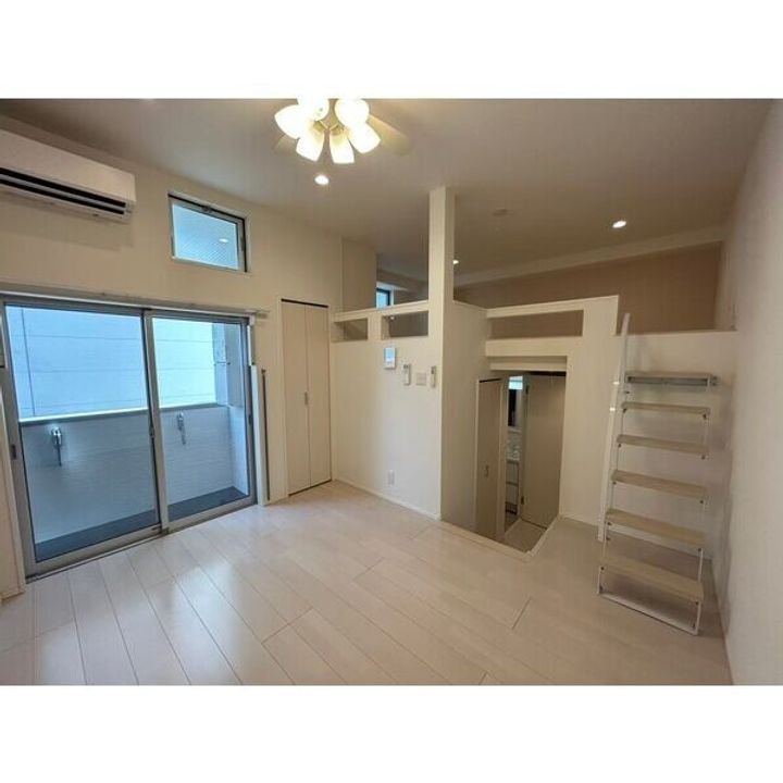 Happiness K.Iの居間