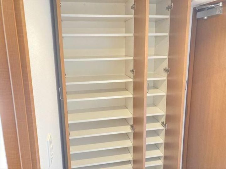 東京都台東区三ノ輪2(マンション)の賃貸物件の玄関