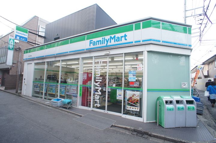 東芳ビルの周辺