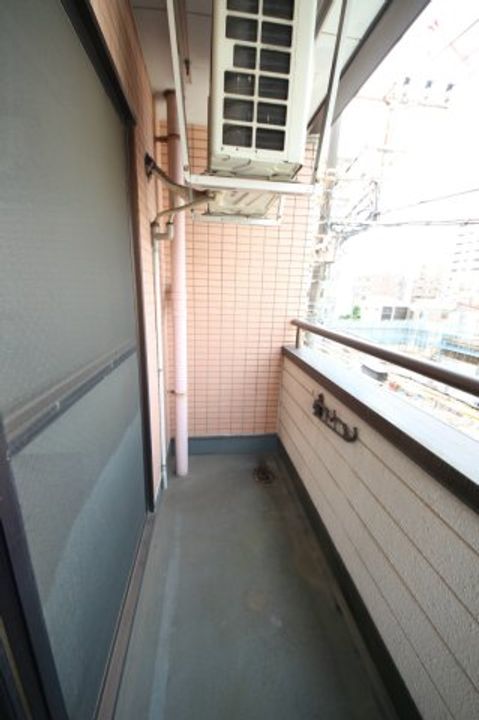 シャトル96の内装