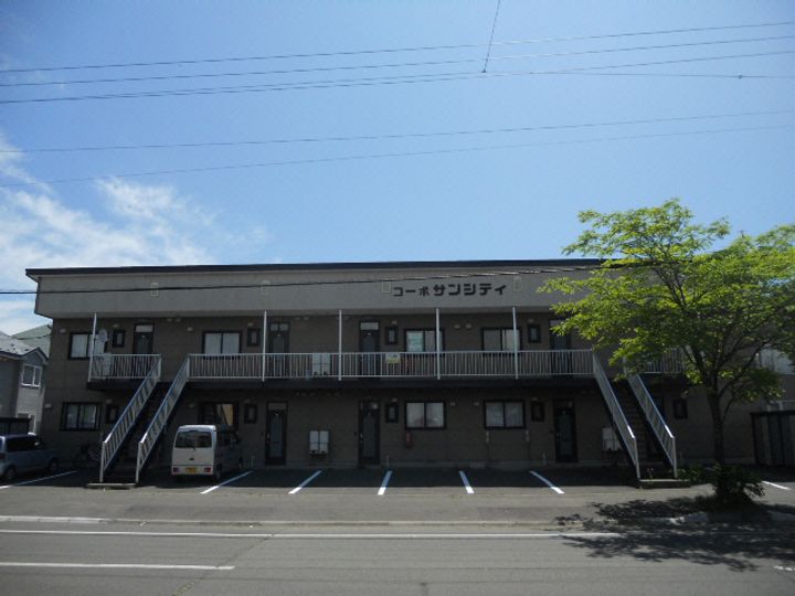 コーポサンシティの外観