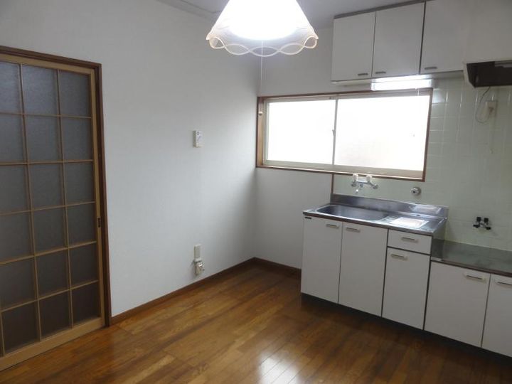 山形県山形市桜田東2(アパート)の賃貸物件のキッチン