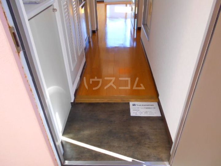 ハウス幕張の玄関