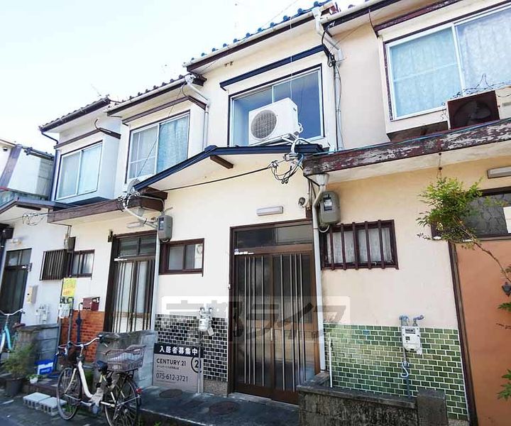 京都府京都市伏見区石田大山町(一戸建)の賃貸物件の外観