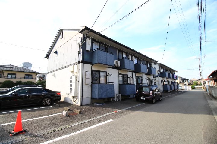 シャトル沖浜 C棟の外観