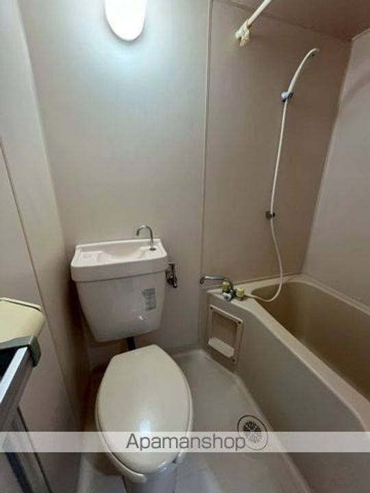 オーキスビルの内装