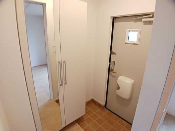 埼玉県比企郡吉見町東野1(アパート)の賃貸物件の玄関