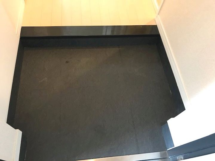 アルティザ仙台花京院の玄関