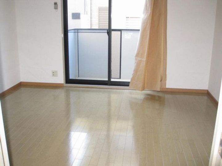 パインブリッジ稲里 C棟の居間