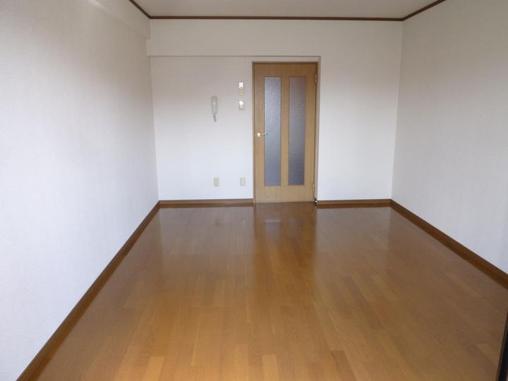 フリオフラッシュの居間