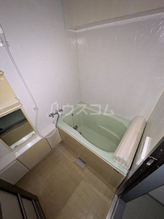 メゾンエスユーの風呂