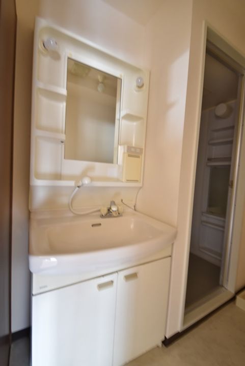 広島県呉市西中央1(マンション)の賃貸物件の内装