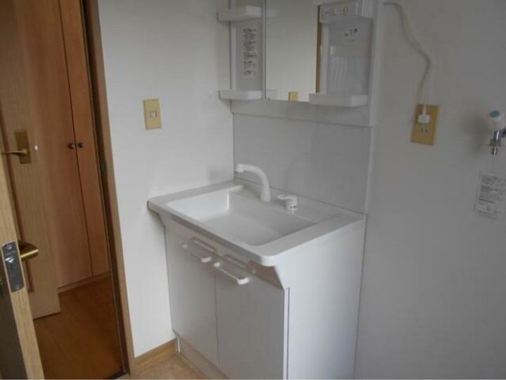 神奈川県藤沢市鵠沼松が岡4(一戸建)の賃貸物件の内装