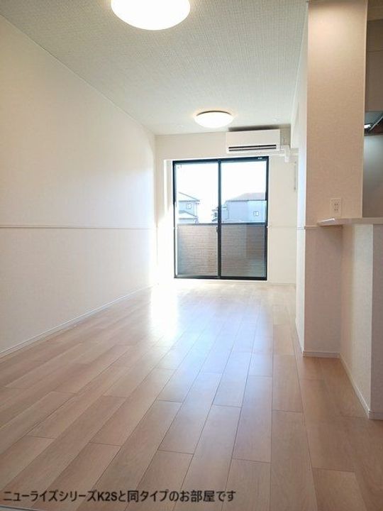 大阪府泉南市中小路1(アパート)の賃貸物件の居間