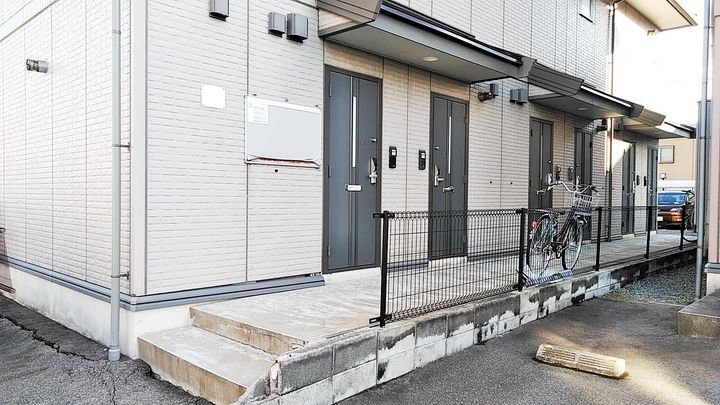 メゾンフローラル駅東の地図