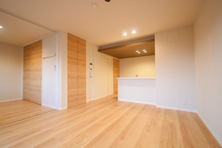 シャーメゾン西鳴水の居間