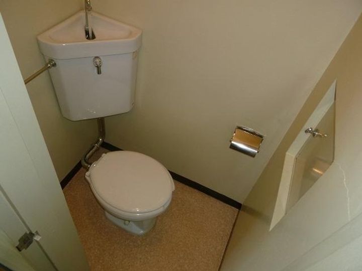 清和マンションの内装