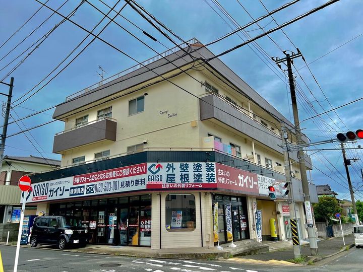 亀屋ビルの外観