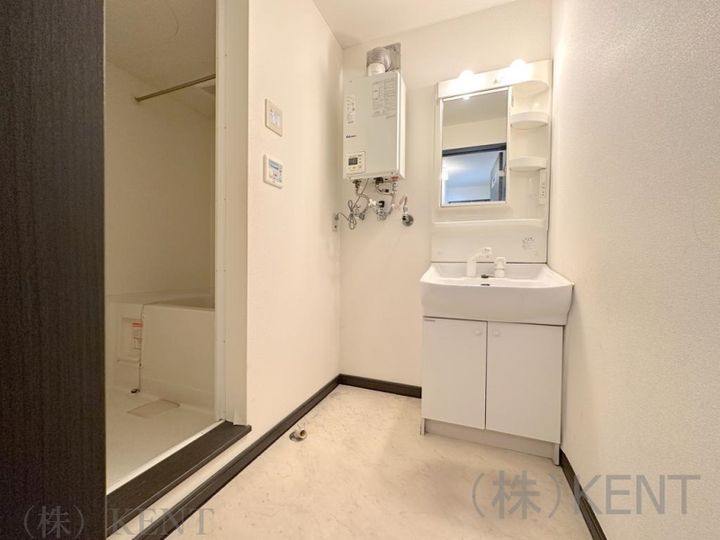 アウル西野の内装