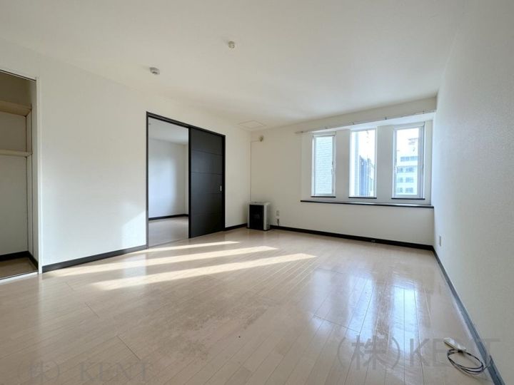 アウル西野の居間