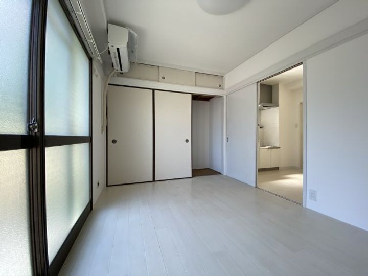 サンハイツ金井町の居間