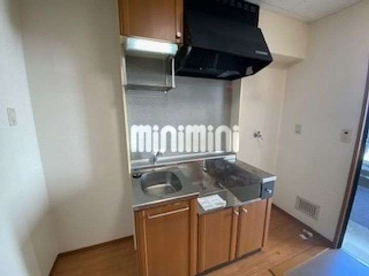 エバーグリーンのキッチン