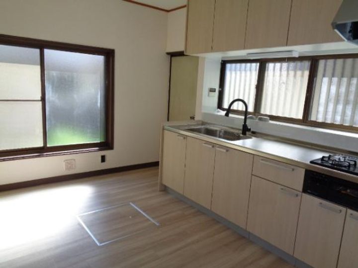 千葉県四街道市旭ケ丘5(一戸建)の賃貸物件の居間