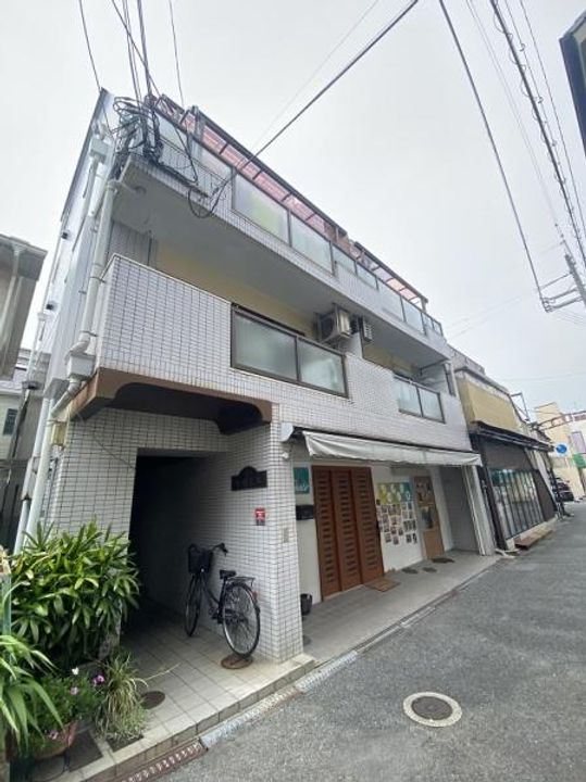 大阪府寝屋川市萱島本町(マンション)の賃貸物件の外観